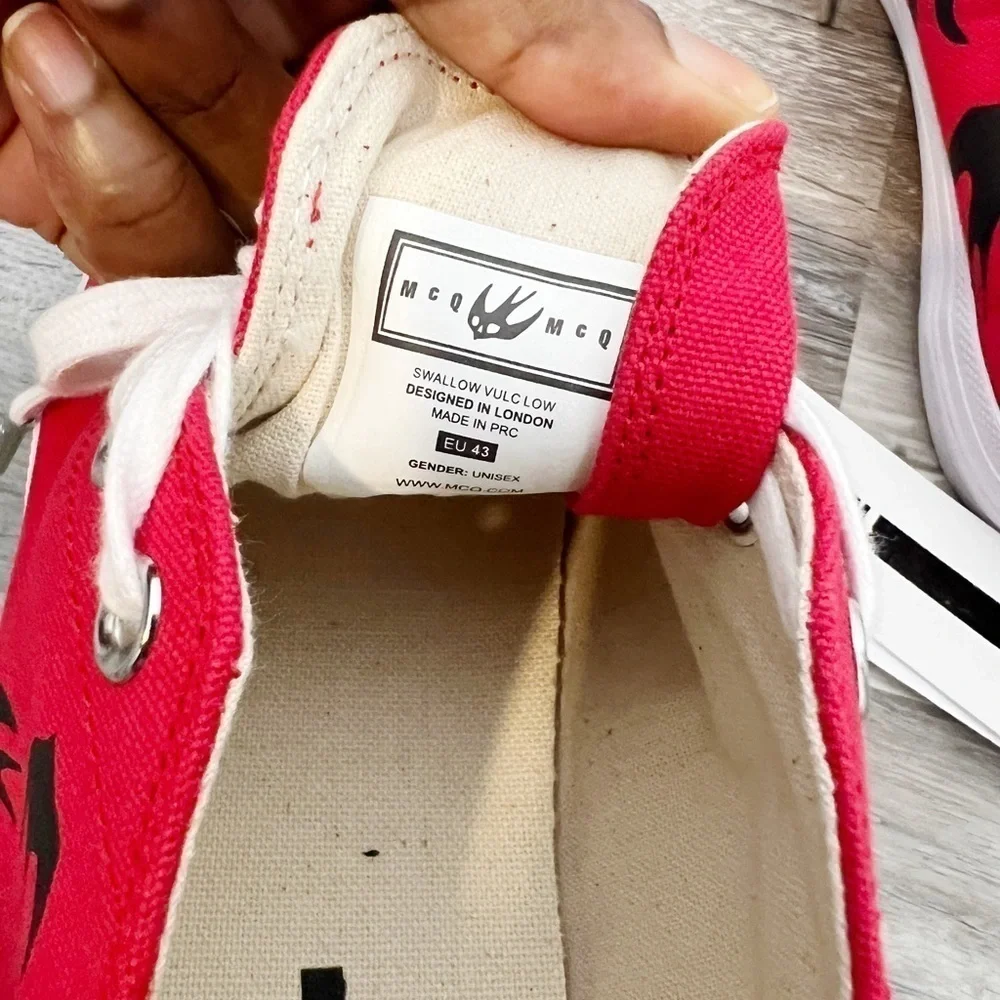 MCQ By Alexander McQueen Swallow Sneaker (unisex)